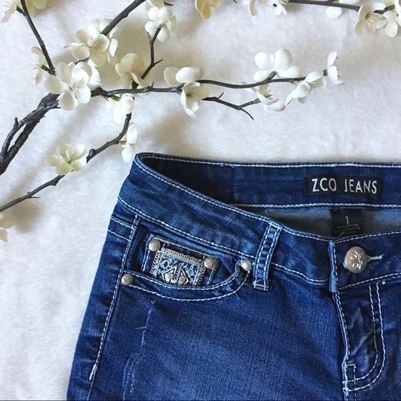 Jean shorts ZCO Like New - Picture 2 of 6